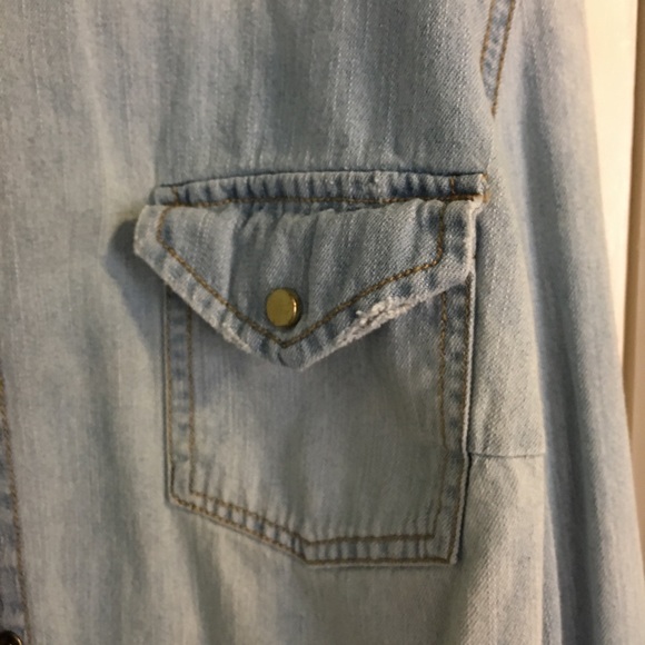 Denim shirt with gold studs on the collar - Picture 5 of 6